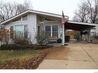 308 Orchard Ave, Ballwin, MO 63021
