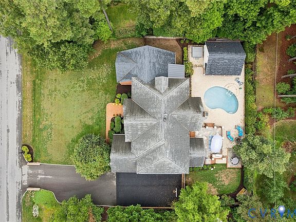 2nd image of 119 Countryside Ln