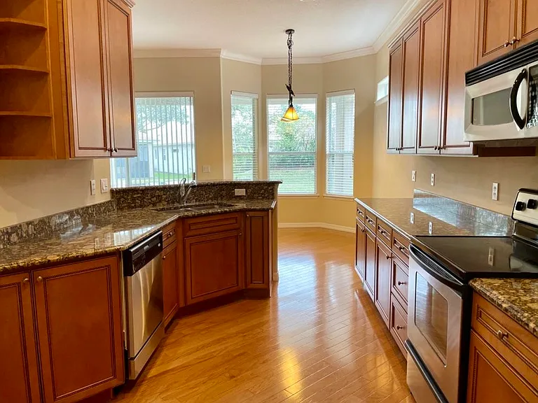 538 Newhall Ln — Photo 16