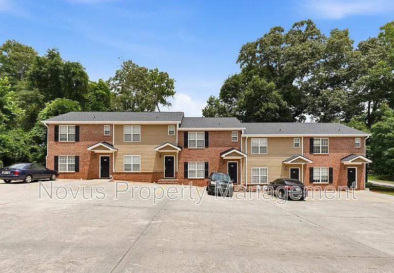 515 Lawson St — Photo 2