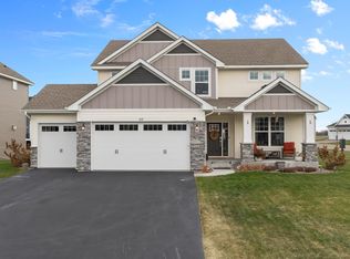 2149 Johanna Cir, Lino Lakes, MN 55038