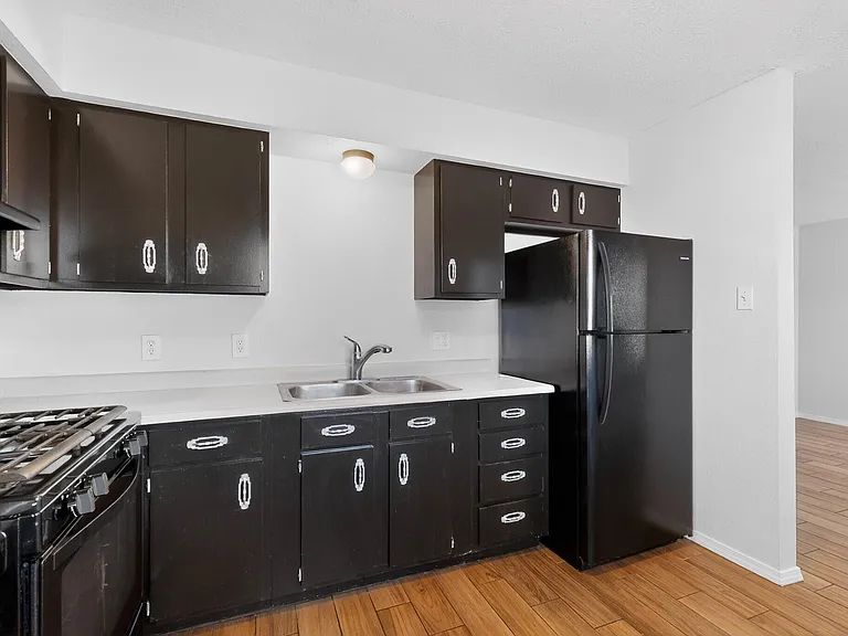 225 Hanosh Ct SE #3 — Photo 10