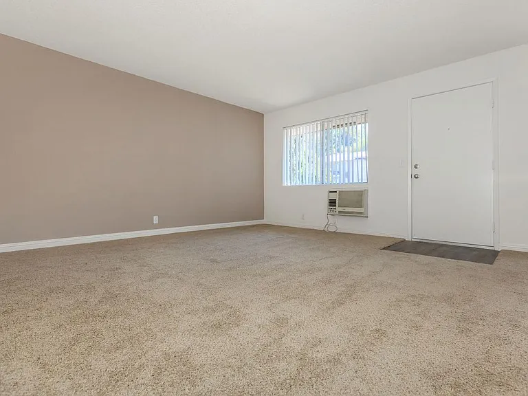 Woodglen Apartment Homes — Photo 55