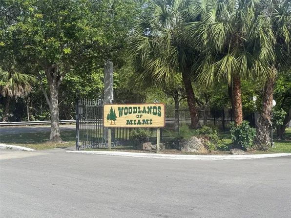 14225 Memorial Hwy 1f Highway #1f, Miami, FL 33161