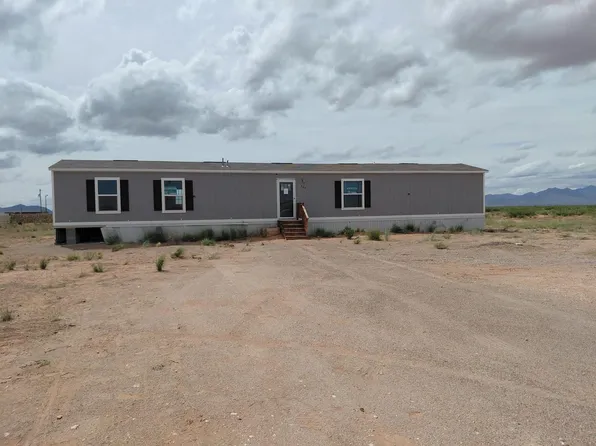 768 Dot St, Chaparral, NM 88081