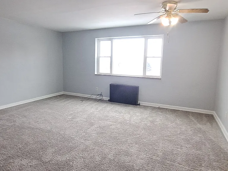1680 Skyline Dr #6 — Photo 5
