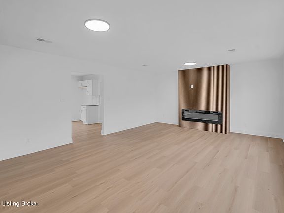 4th image of 7108 Nathan Hale Way