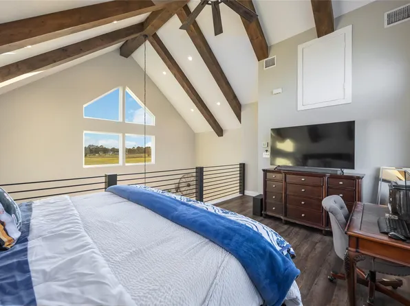 330 Ridge Rd, Manvel, TX 77578