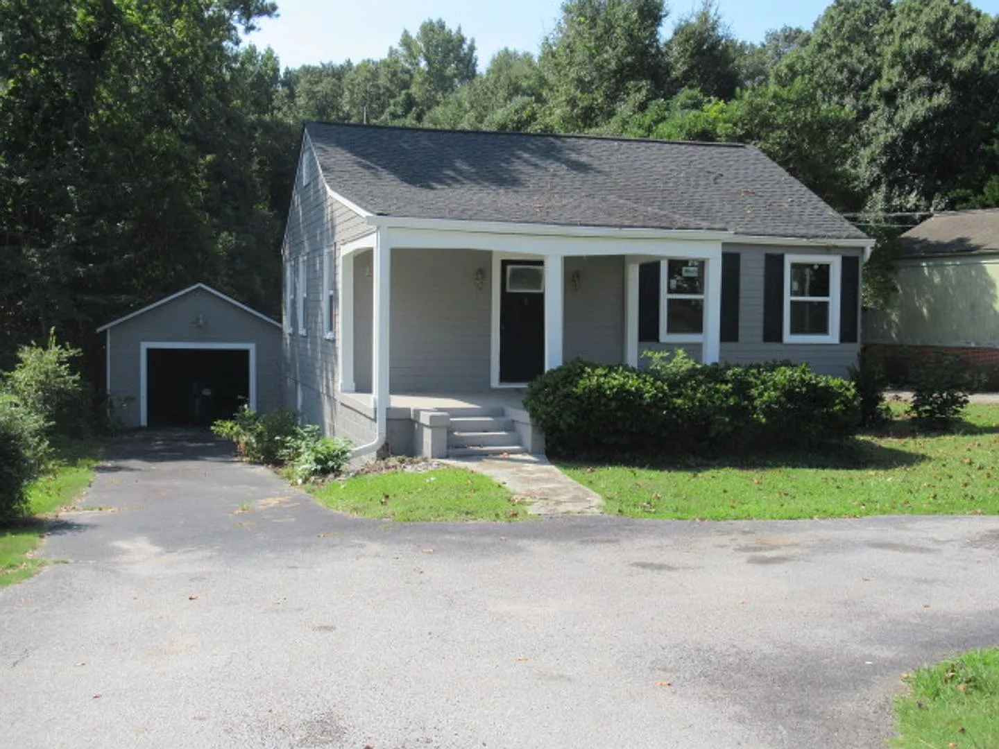 Cedar 831 — Photo 2