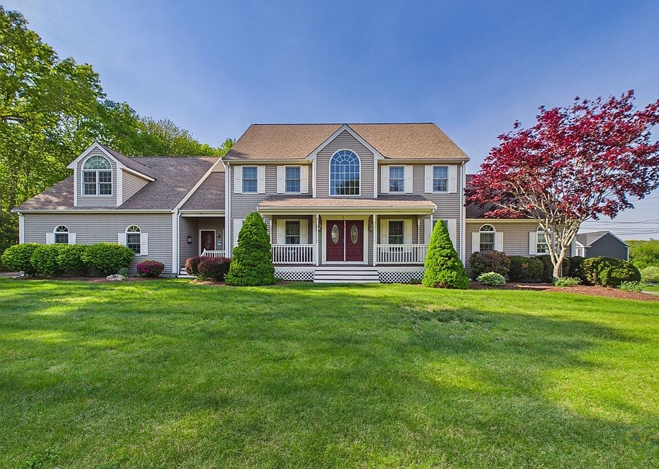 1st image of 7 Jocelyn Cir