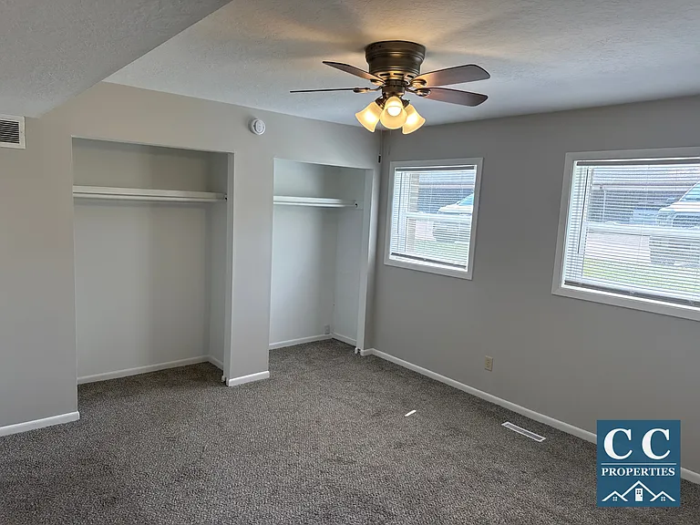 3745 Glen Oaks Blvd #3 — Photo 7