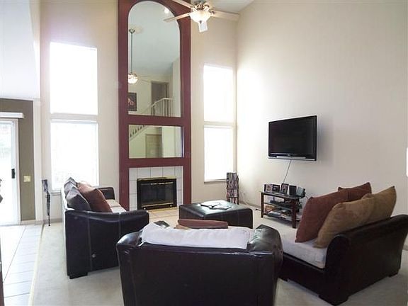 5th image of 380 Rock Hall Cir