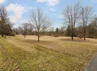 1718 Warson Estates Dr, Saint Louis, MO
