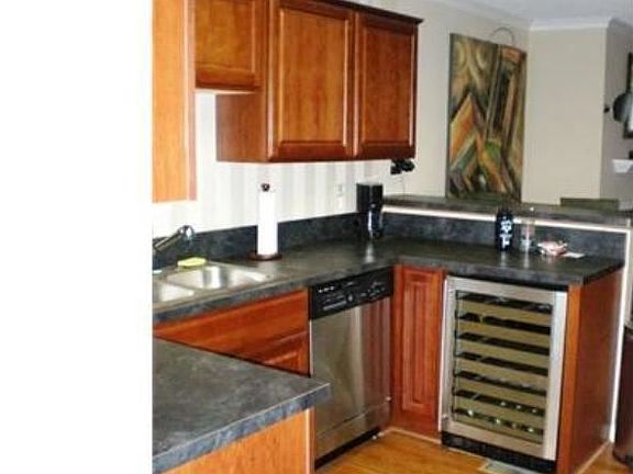 5th image of 103 Westover Ave APT 105