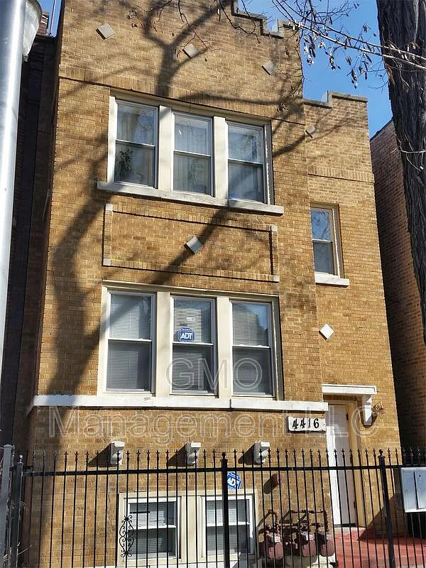 2 bed, 1.0 bath, 1100 sqft, $1,500 — Photo 1