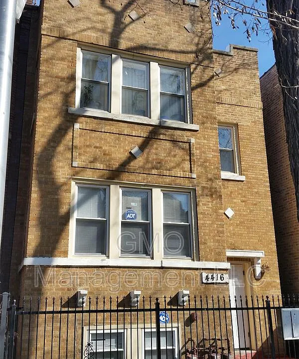 4416 W Monroe St