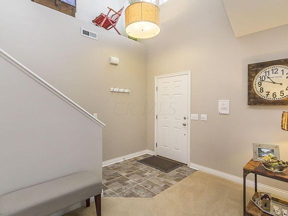 3rd image of 7220 Hillmont