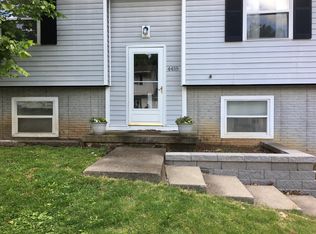 4418 Delta Queen Ln, Godfrey, IL 62035