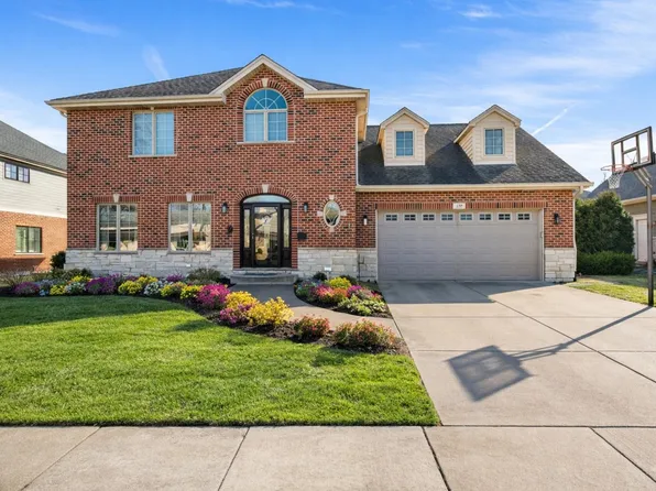 159 E Edgemont Ln, Park Ridge, IL 60068