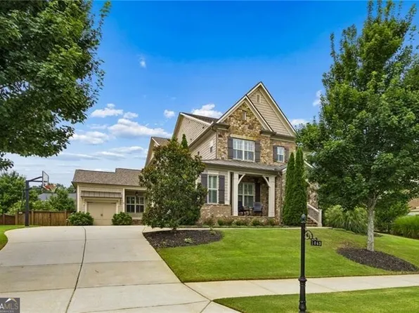1045 Etris Manor Dr, Roswell, GA 30075