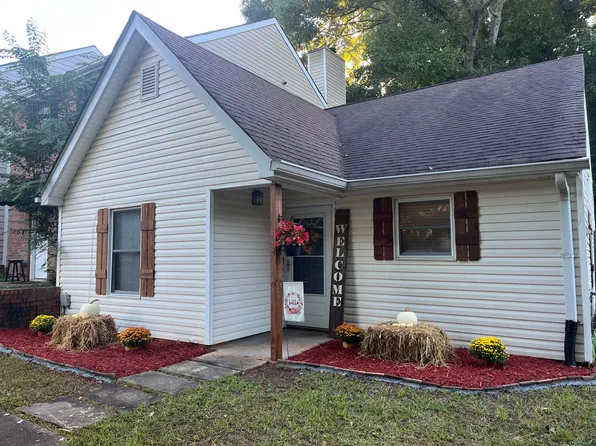 1064 Travelers Trl NW, Kennesaw, GA 30144