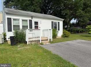 7863 Mayford Ave, Pasadena, MD 21122