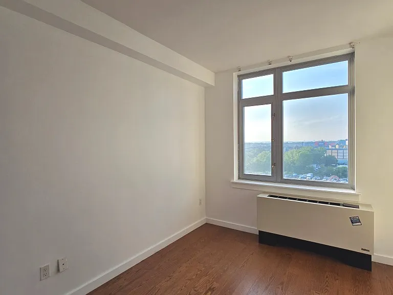 4026 College Point Blvd #10B — Photo 11