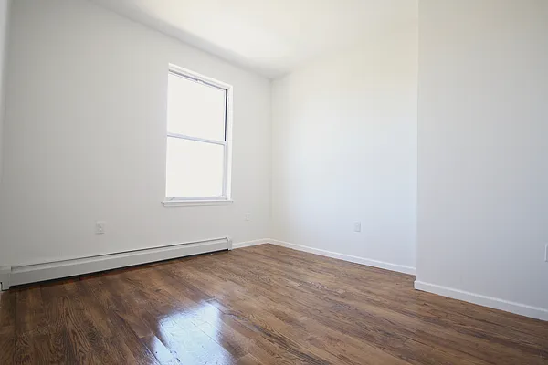 Rented by Rental Solutions Inc | media 20