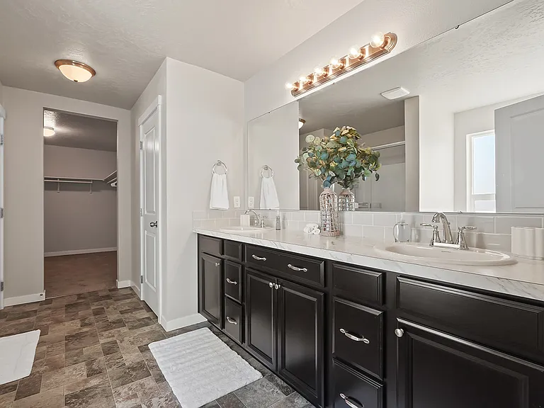 11273 W Broadstone St — Photo 42