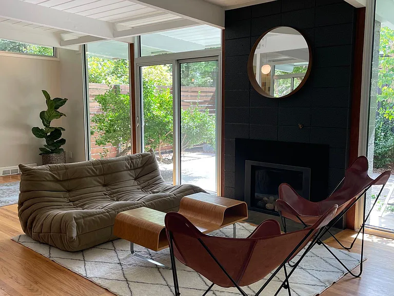 1395 S Elm St — Photo 11