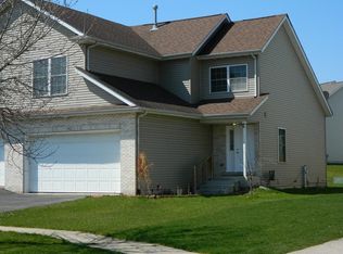 412 Ridgeland Ave, West Chicago, IL 60185