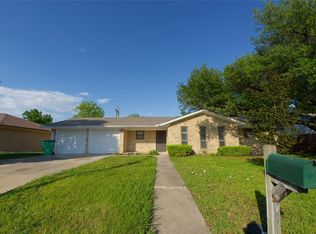 1208 Aspen Rd, Gainesville, TX 76240