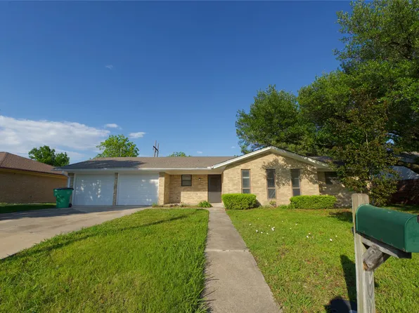 1208 Aspen Rd, Gainesville, TX 76240