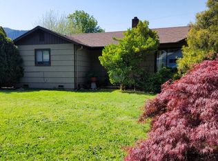 47722 Portal Dr, Oakridge, OR