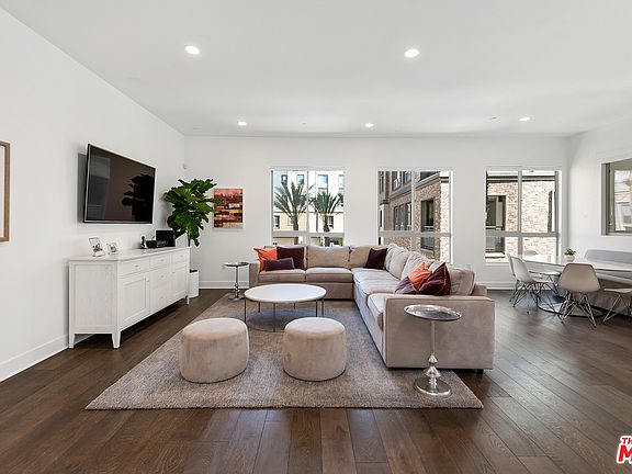 4th image of 5824 Meadowlark Pl Unit 2