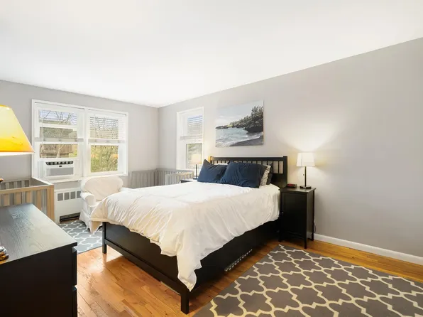 30 E Hartsdale Avenue #2M, Hartsdale, NY 10530