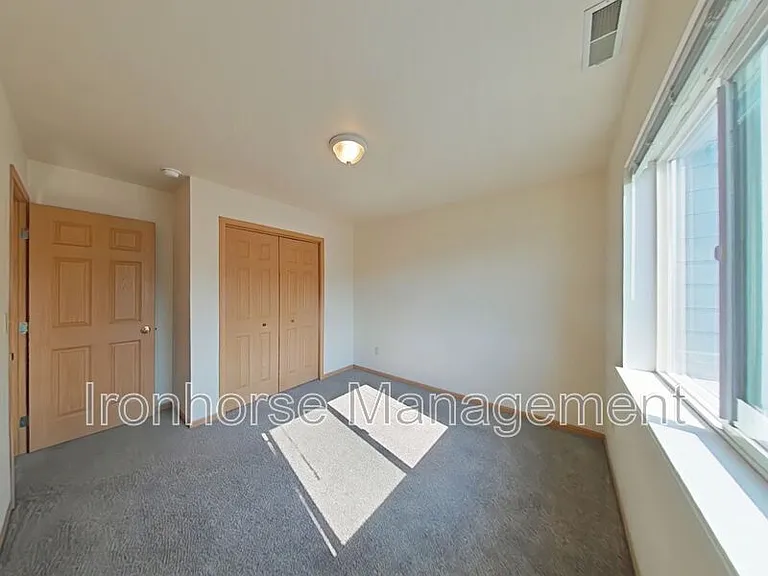 2460 Wheeler Dr #B — Photo 10