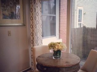 42 Broad St APT 2, Salem, MA 01970