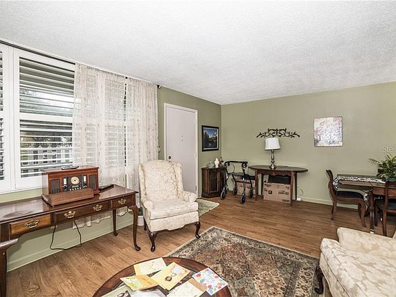 4th image of 4885 1st St NE APT 108