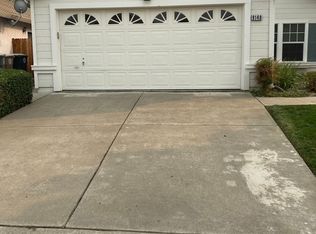 9140 Bristol Plaza Way, Elk Grove, CA 95624