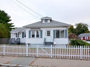 2250 W Shore Rd, Warwick, RI 02889