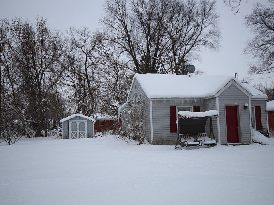 1st image of 114 Lilly St SE