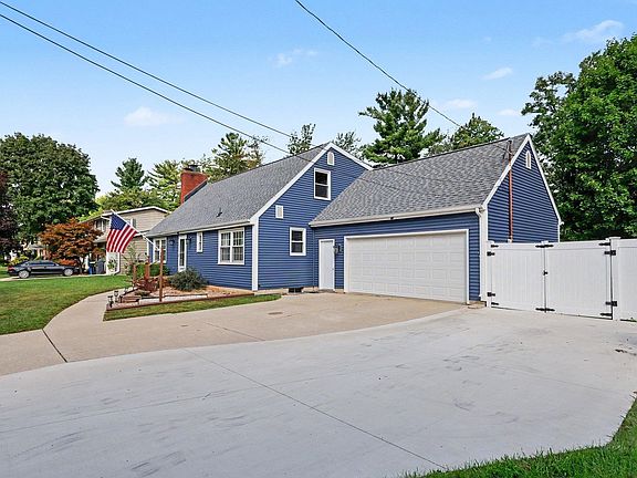 4th image of 1308 Dilloway Dr