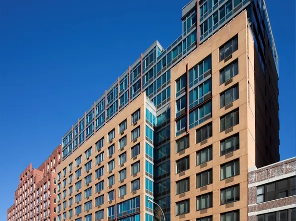 535 West 23rd Street image 10 of 12