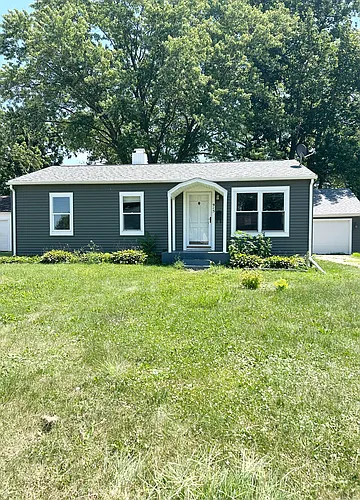 915 28th St Photo 1
