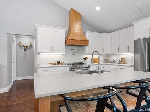 5th image of 6514 Coveview Ln