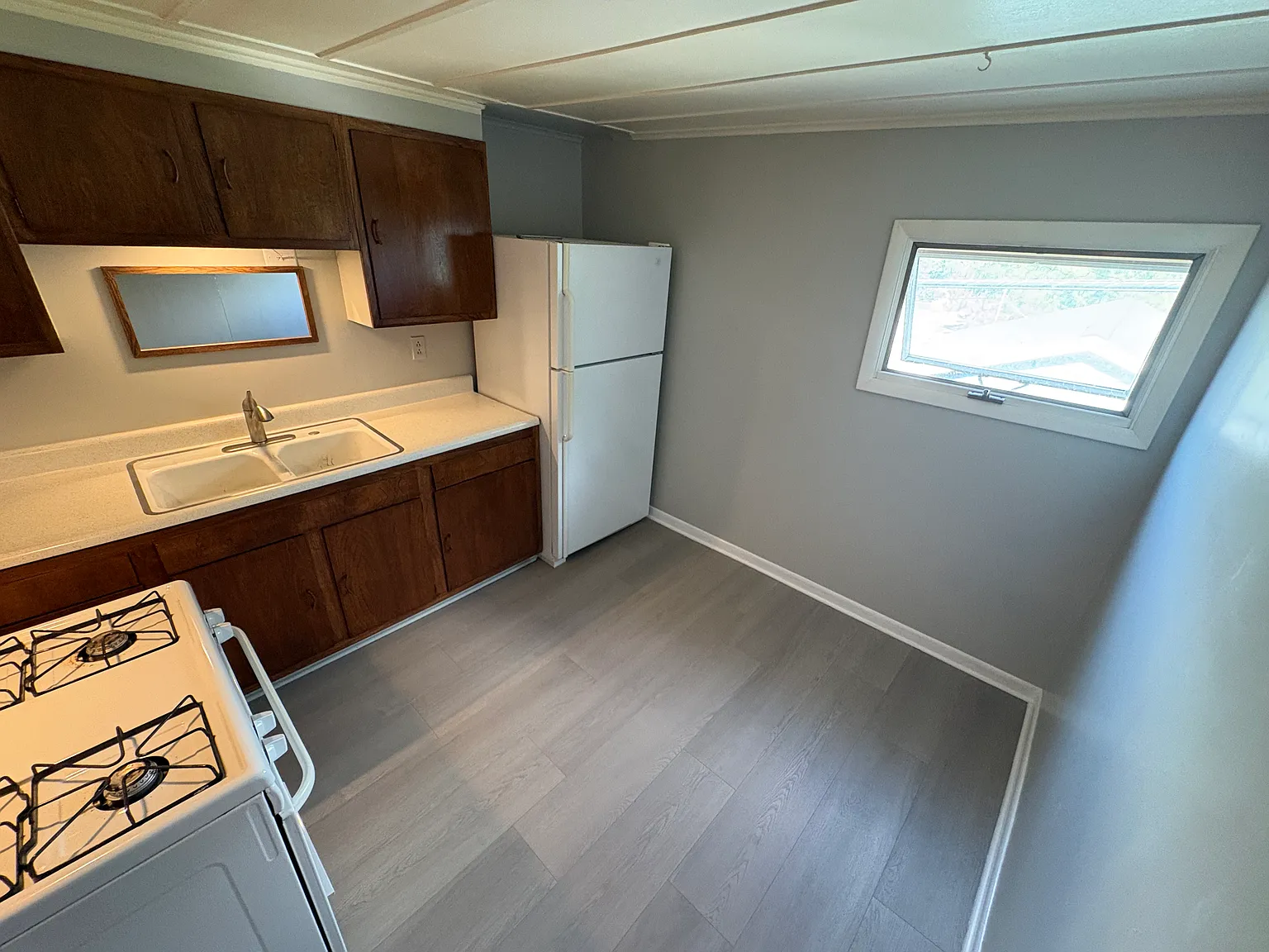 Terrace Pl, Shortsville — Photo 4