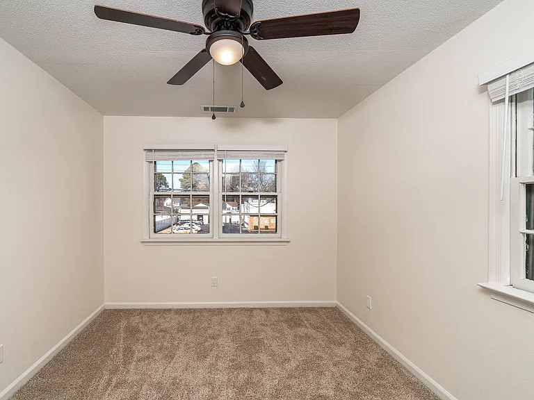 Bayview Apartments — Photo 45