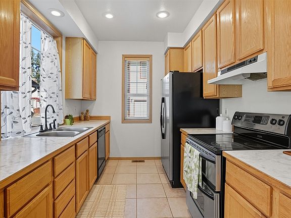 4th image of 25123 Roberts Drive #313