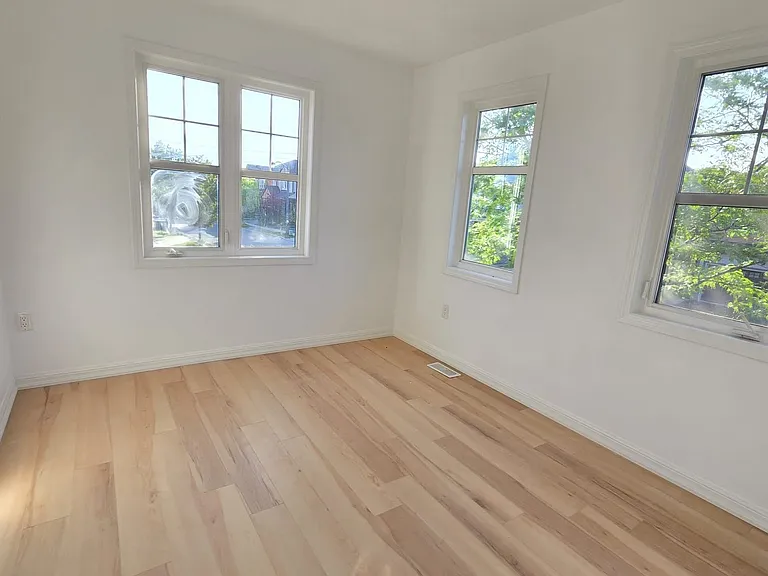 901 Rigo Cross — Photo 16